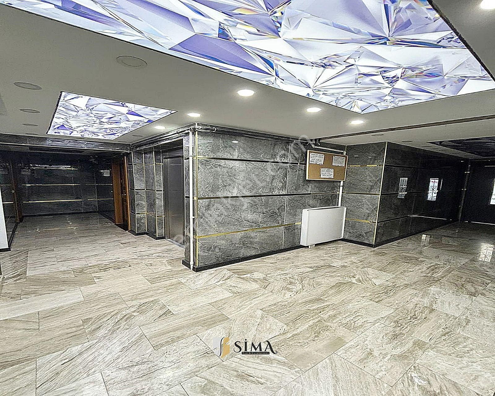 Meydana Yakın Geniş Ailelere Uygun 3+1 Çift Balkonlu Daire - Görsel 15