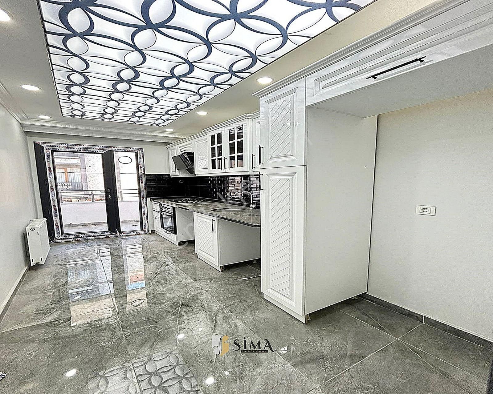 Meydana Yakın Geniş Ailelere Uygun 3+1 Çift Balkonlu Daire - Görsel 11