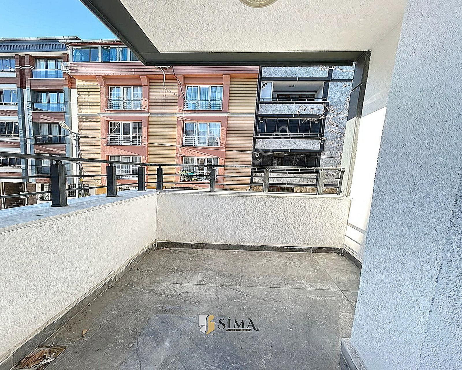 Meydana Yakın Geniş Ailelere Uygun 3+1 Çift Balkonlu Daire - Görsel 22