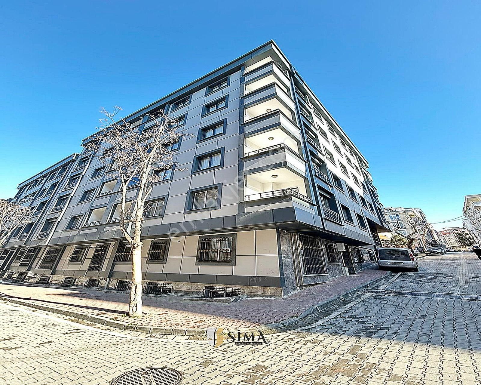 Meydana Yakın Geniş Ailelere Uygun 3+1 Çift Balkonlu Daire - Görsel 16