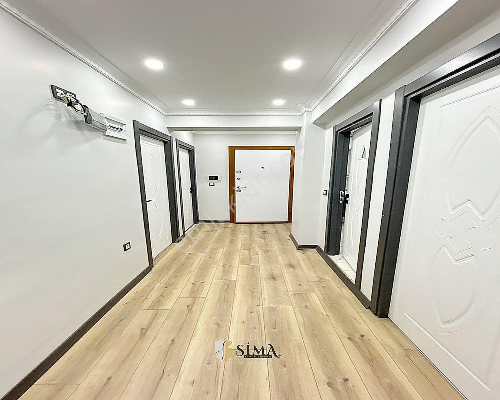 Meydana Yakın Geniş Ailelere Uygun 3+1 Çift Balkonlu Daire - Görsel 6