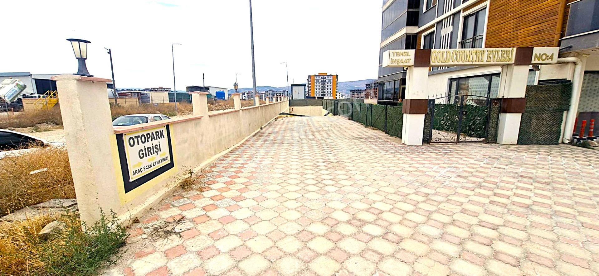 Esenler Karacaören Gold Country Sitesinde Lüks 3+1 Satılık Daire - Görsel 48