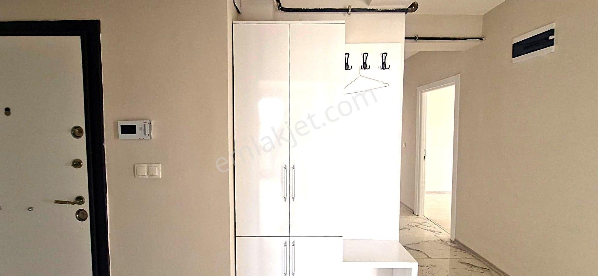 Esenler Karacaören Gold Country Sitesinde Lüks 3+1 Satılık Daire