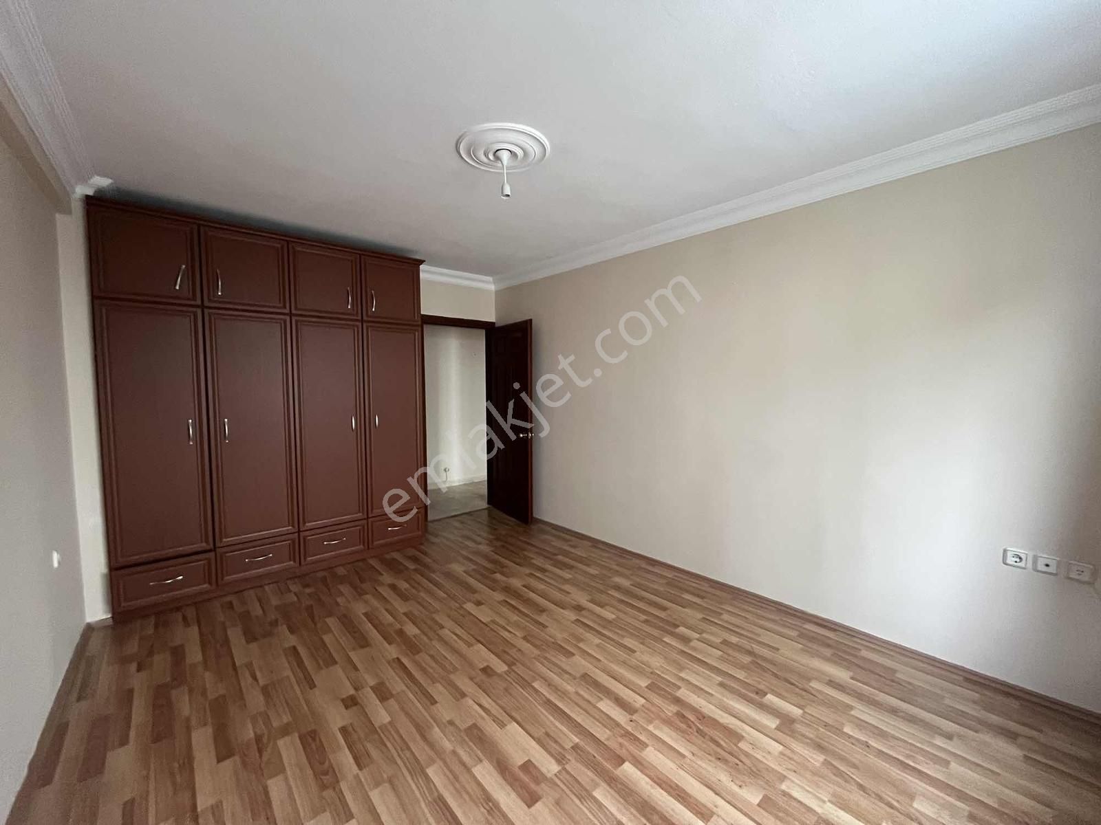 Bahçelievler Mah. Geniş 3+1 Kiralık Daire - Görsel 12