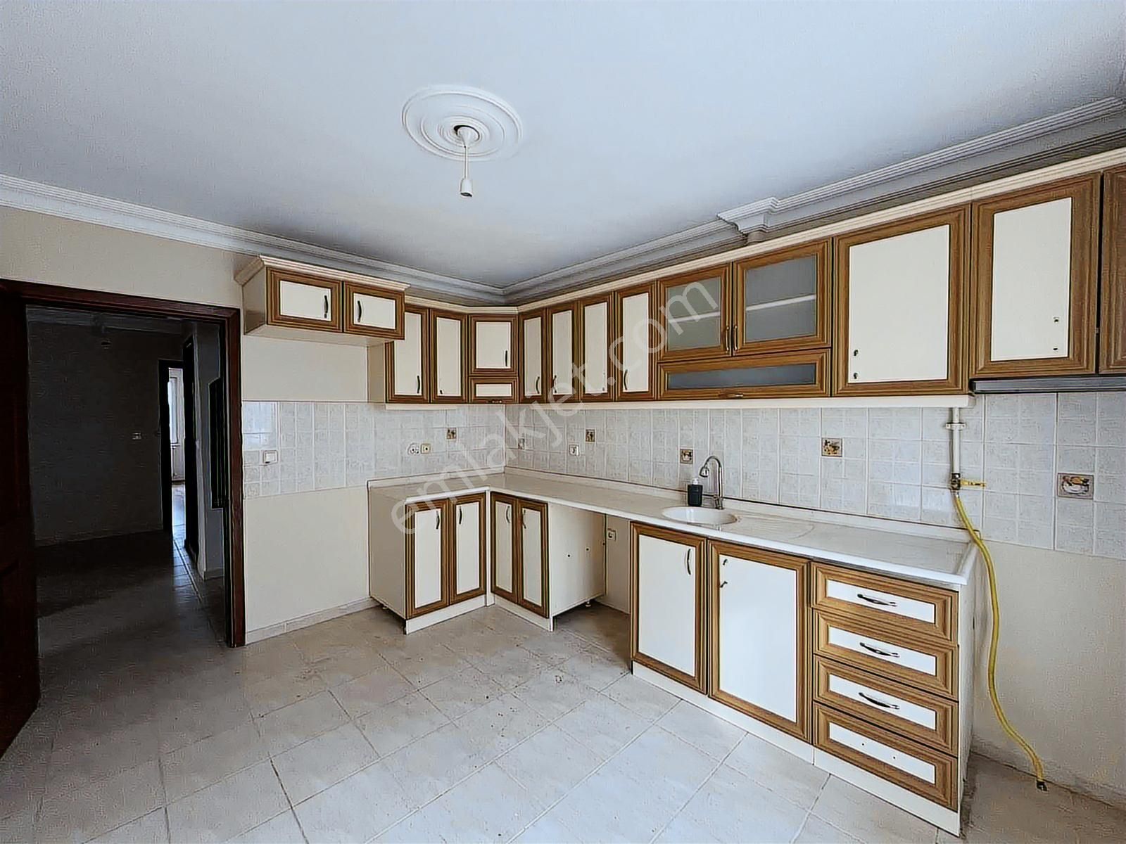 Bahçelievler Mah. Geniş 3+1 Kiralık Daire - Görsel 30