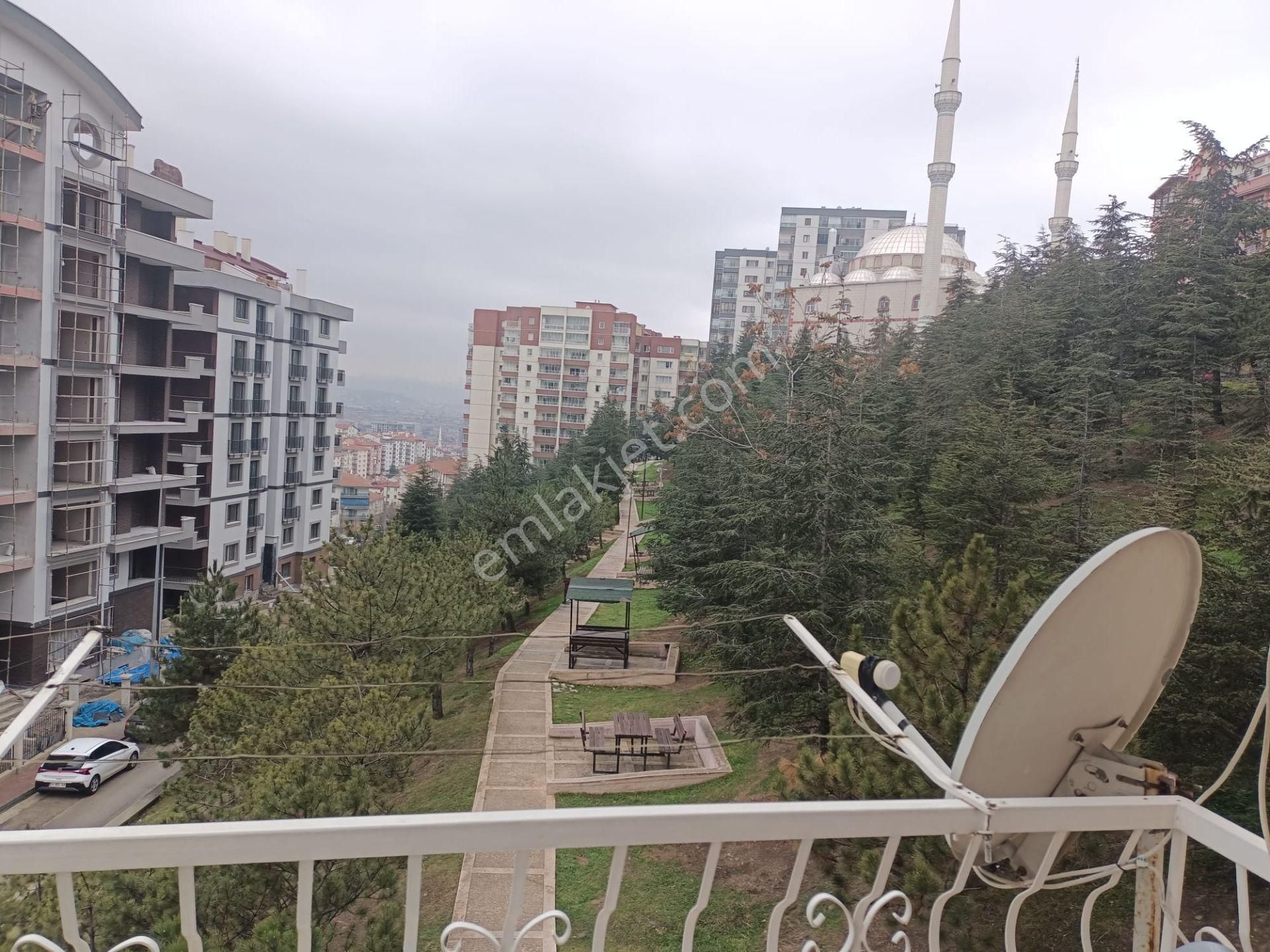 Vatan'da Bağlarbaşında 3.kat Konumunda 2+1 Manzaralı Yapılı Kelepir Daire Kaçmaz!! - Görsel 16