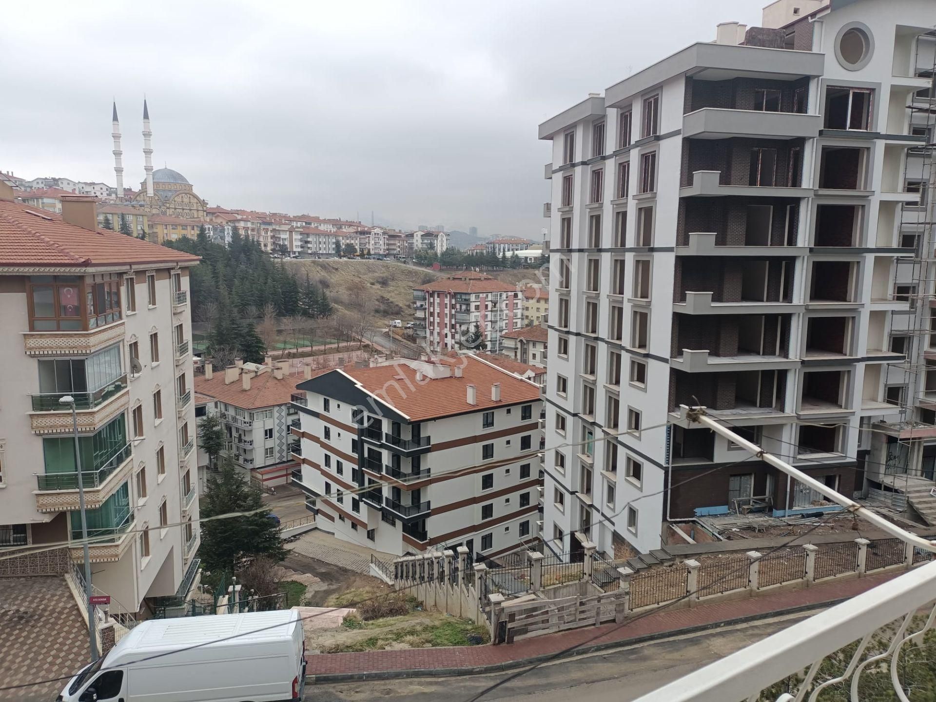 Vatan'da Bağlarbaşında 3.kat Konumunda 2+1 Manzaralı Yapılı Kelepir Daire Kaçmaz!! - Görsel 18