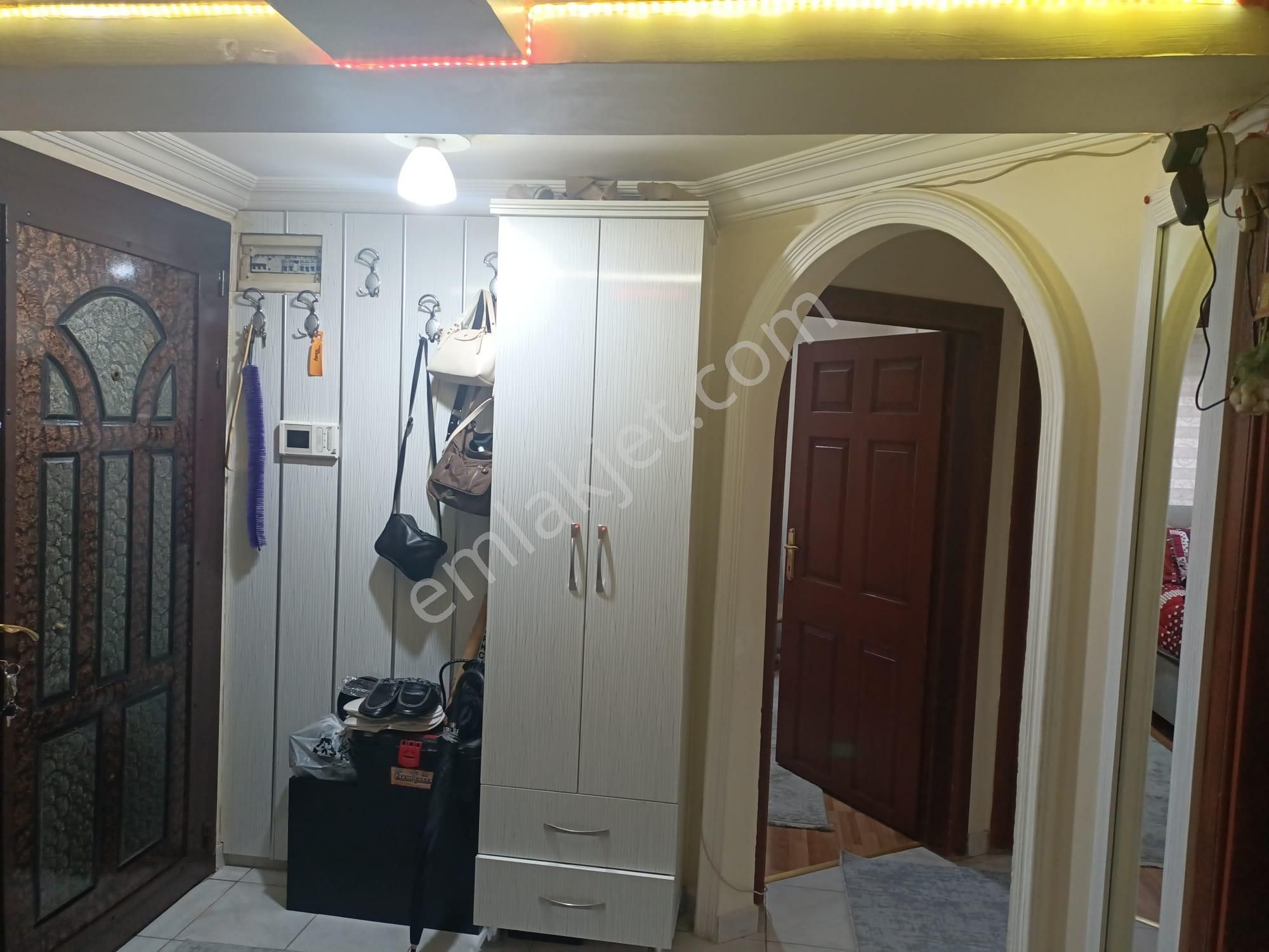Vatan'da Bağlarbaşında 3.kat Konumunda 2+1 Manzaralı Yapılı Kelepir Daire Kaçmaz!! - Görsel 15