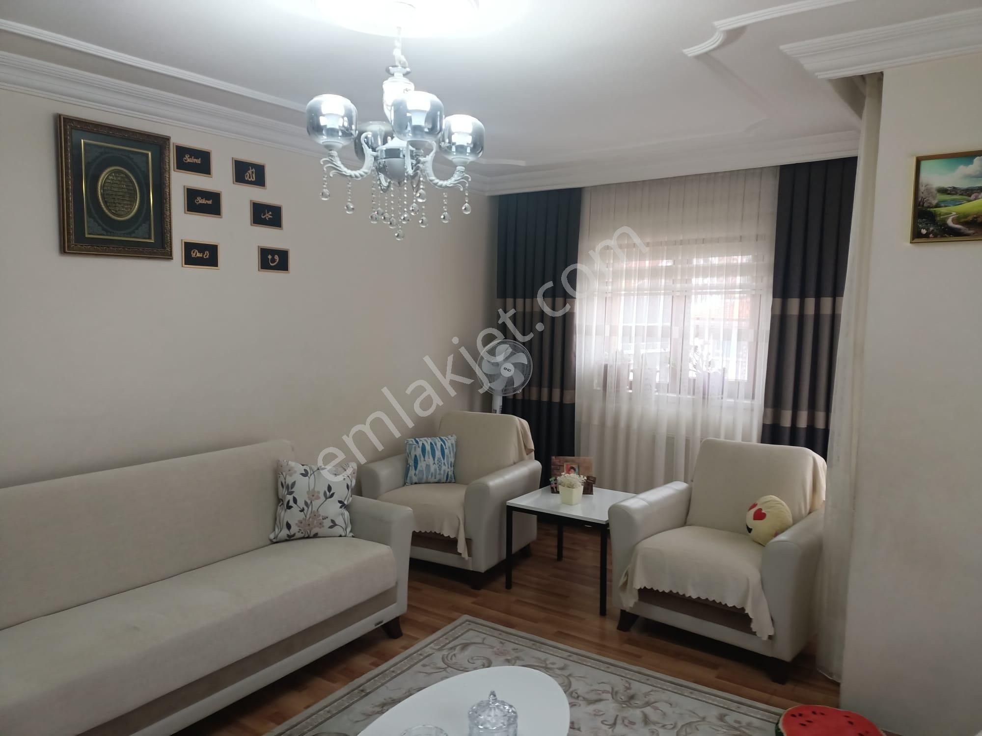 Vatan'da Bağlarbaşında 3.kat Konumunda 2+1 Manzaralı Yapılı Kelepir Daire Kaçmaz!! - Görsel 22