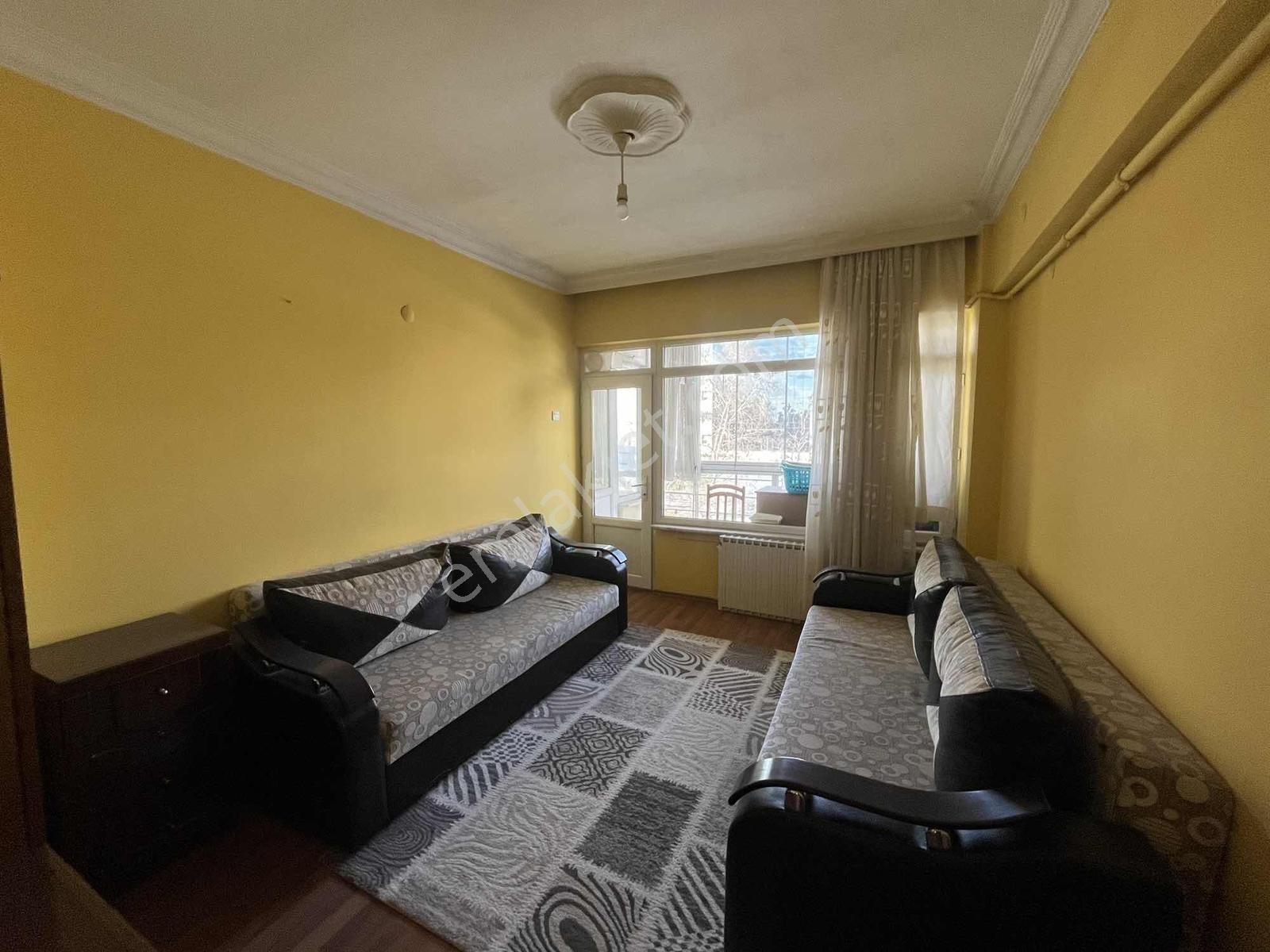 Bandırma Cad. Üzeri Eşyalı Geniş Daire - Görsel 9