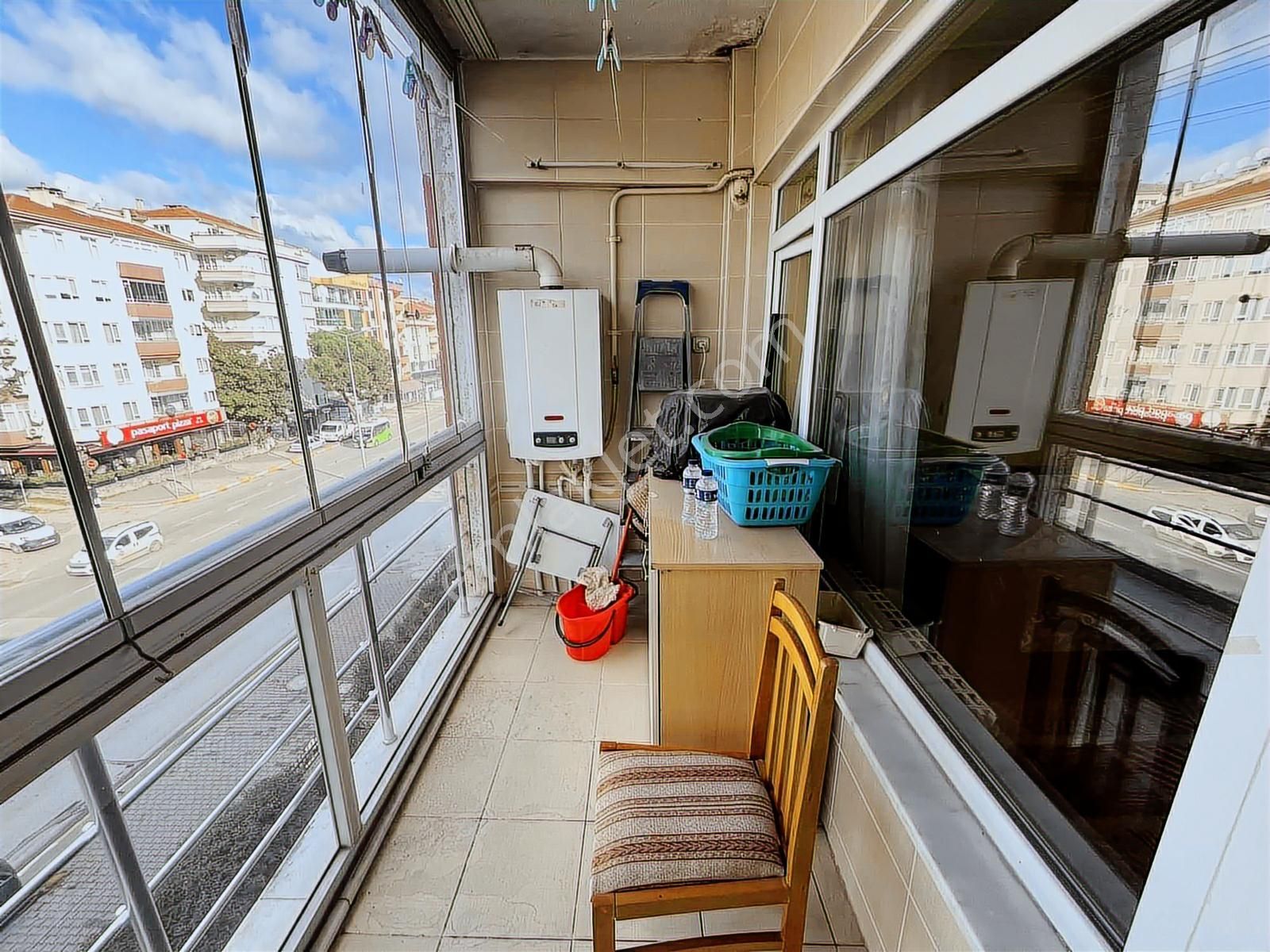 Bandırma Cad. Üzeri Eşyalı Geniş Daire - Görsel 20