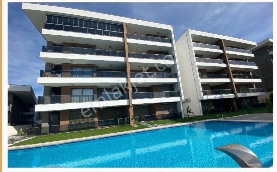 Deniz Manzaralı Ortak Havuzlu Ebeyn Banyolu 2+1daire