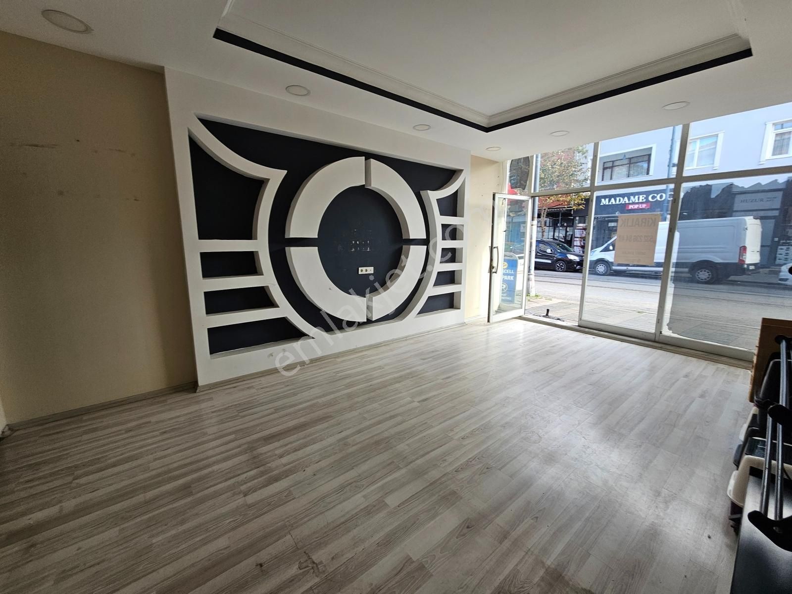 Yavuztük Mahallesinde 30 M2 Cadde Üzerinde Kiralık Dükkan - Görsel 16