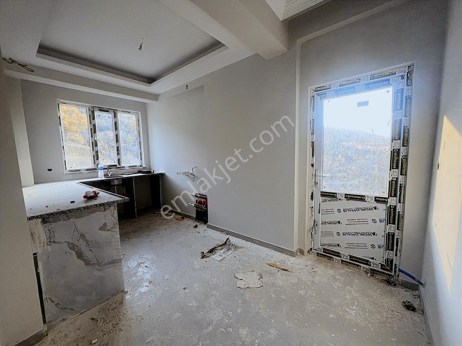 Şehrin Terasında Satılık 2+1 Manzaralı Daire - Görsel 9