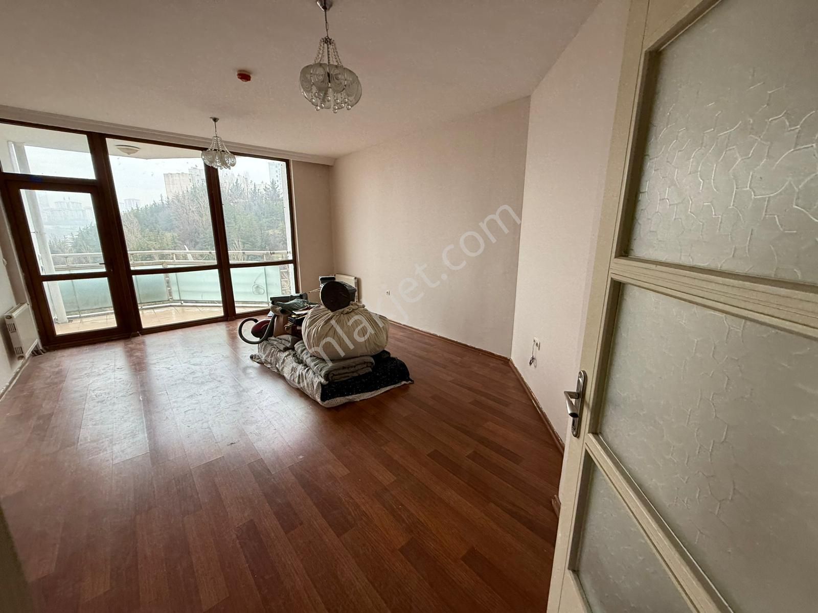 Vatan'da Toki'de 7.ara Katta Full Manzaralı Ferah Yapılı Masrafsız Çift Asansörlü Kupon Daire - Görsel 11