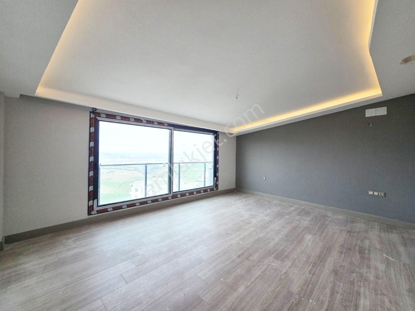 Sosyal Aktiviteli Site İçi K.mutfaklı Akıllı Ev Sistemli Göl Manzaralı Dublex Daire - Görsel 8