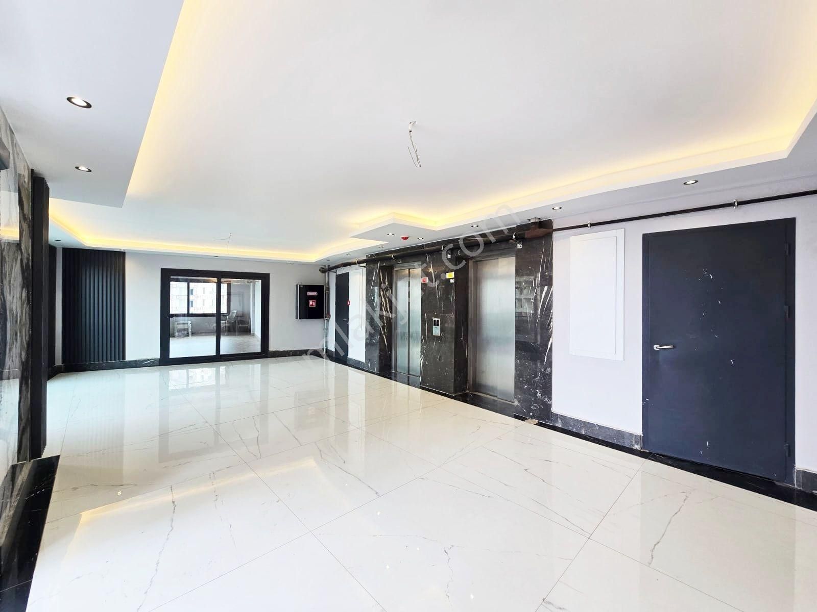 Sosyal Aktiviteli Site İçi K.mutfaklı Akıllı Ev Sistemli Göl Manzaralı Dublex Daire - Görsel 37