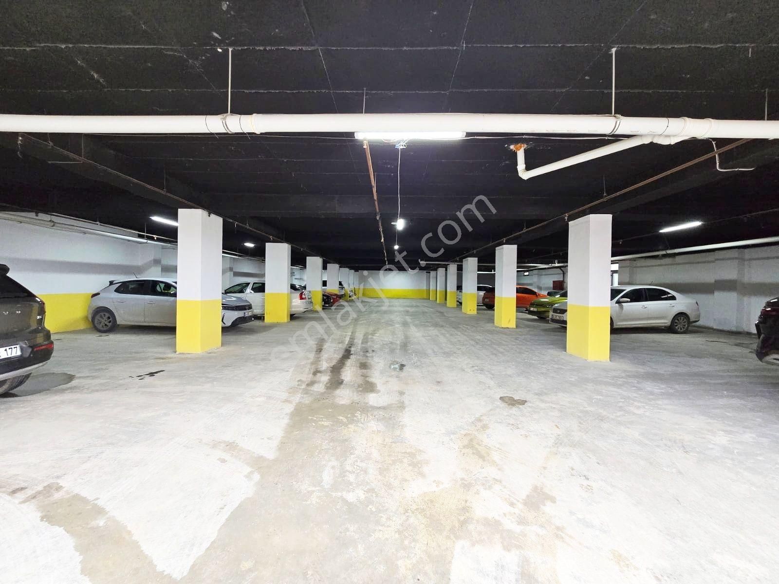 Sosyal Aktiviteli Site İçi K.mutfaklı Akıllı Ev Sistemli Göl Manzaralı Dublex Daire - Görsel 41