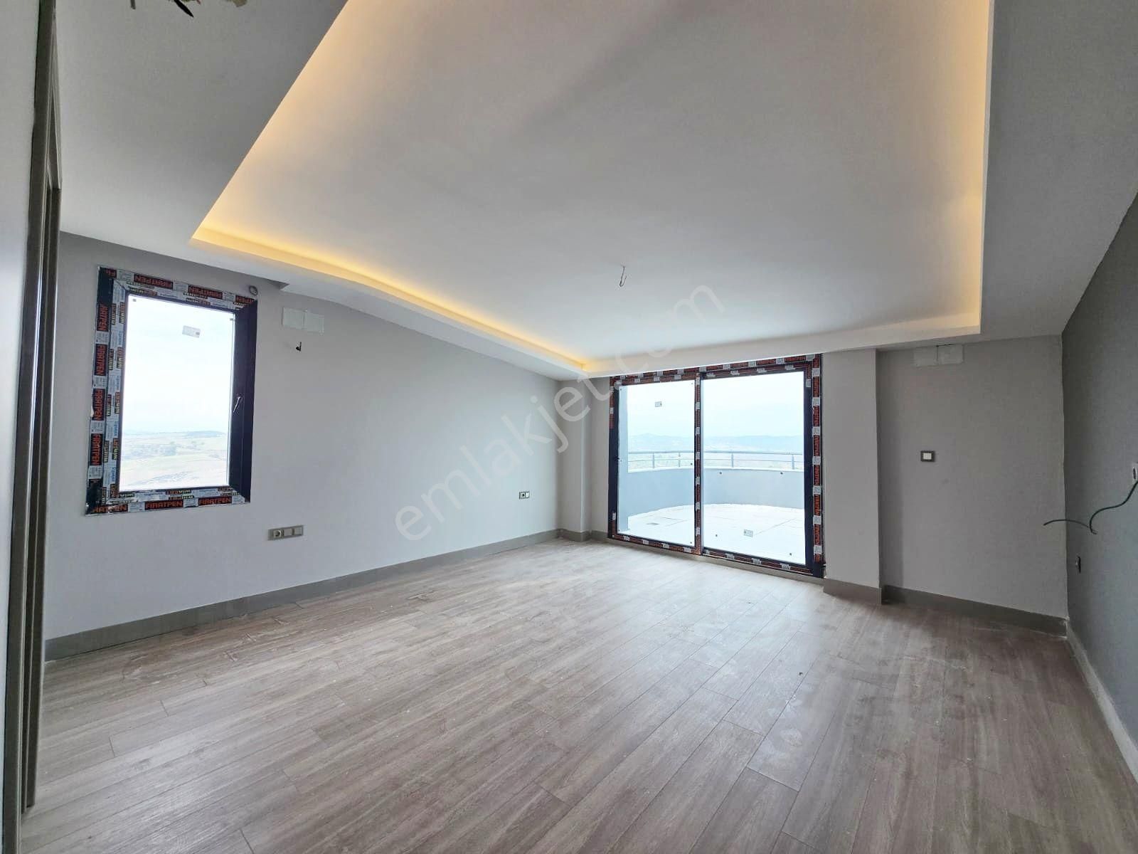 Sosyal Aktiviteli Site İçi K.mutfaklı Akıllı Ev Sistemli Göl Manzaralı Dublex Daire - Görsel 9