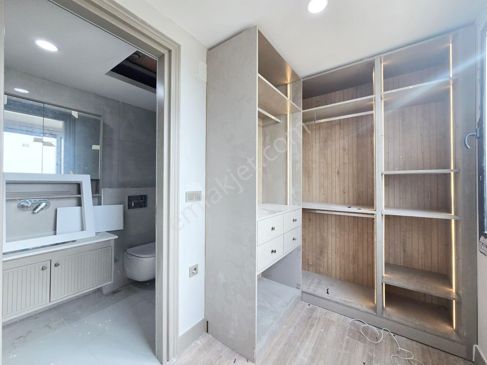 Sosyal Aktiviteli Site İçi K.mutfaklı Akıllı Ev Sistemli Göl Manzaralı Dublex Daire - Görsel 20