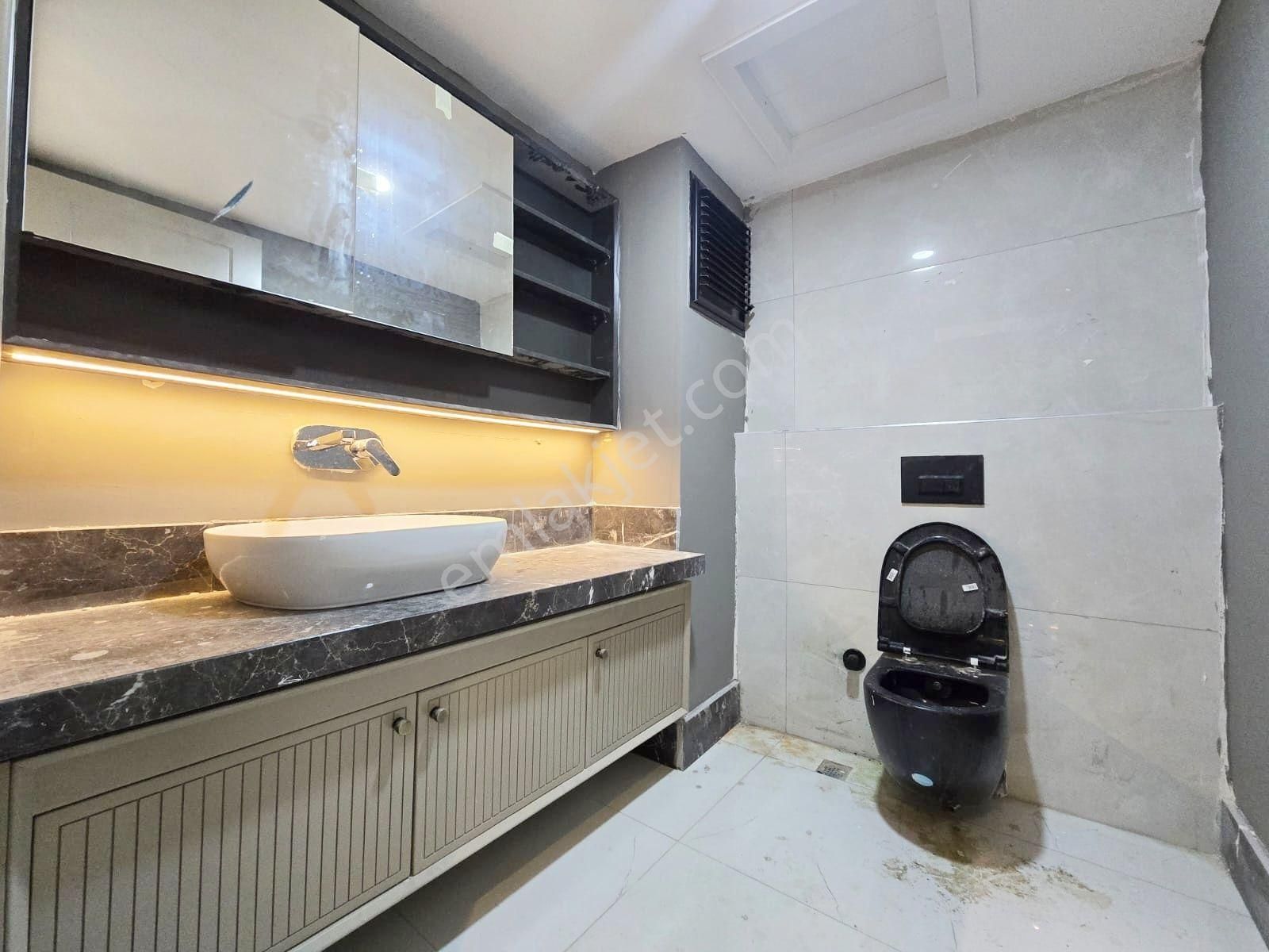 Sosyal Aktiviteli Site İçi K.mutfaklı Akıllı Ev Sistemli Göl Manzaralı Dublex Daire - Görsel 21