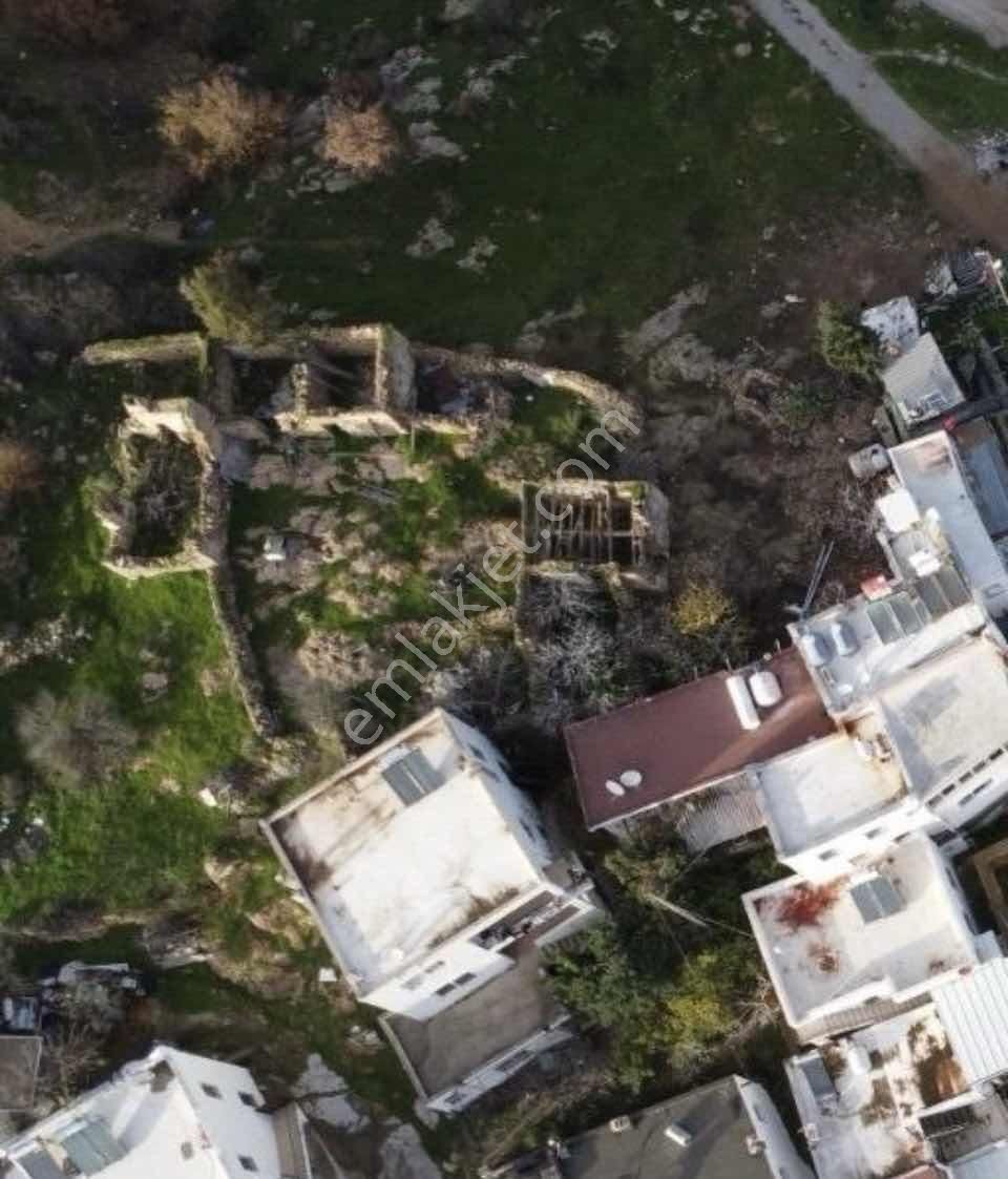 İçinde Tescilli Bina Bulunan 132 M2 Arsa - Görsel 3