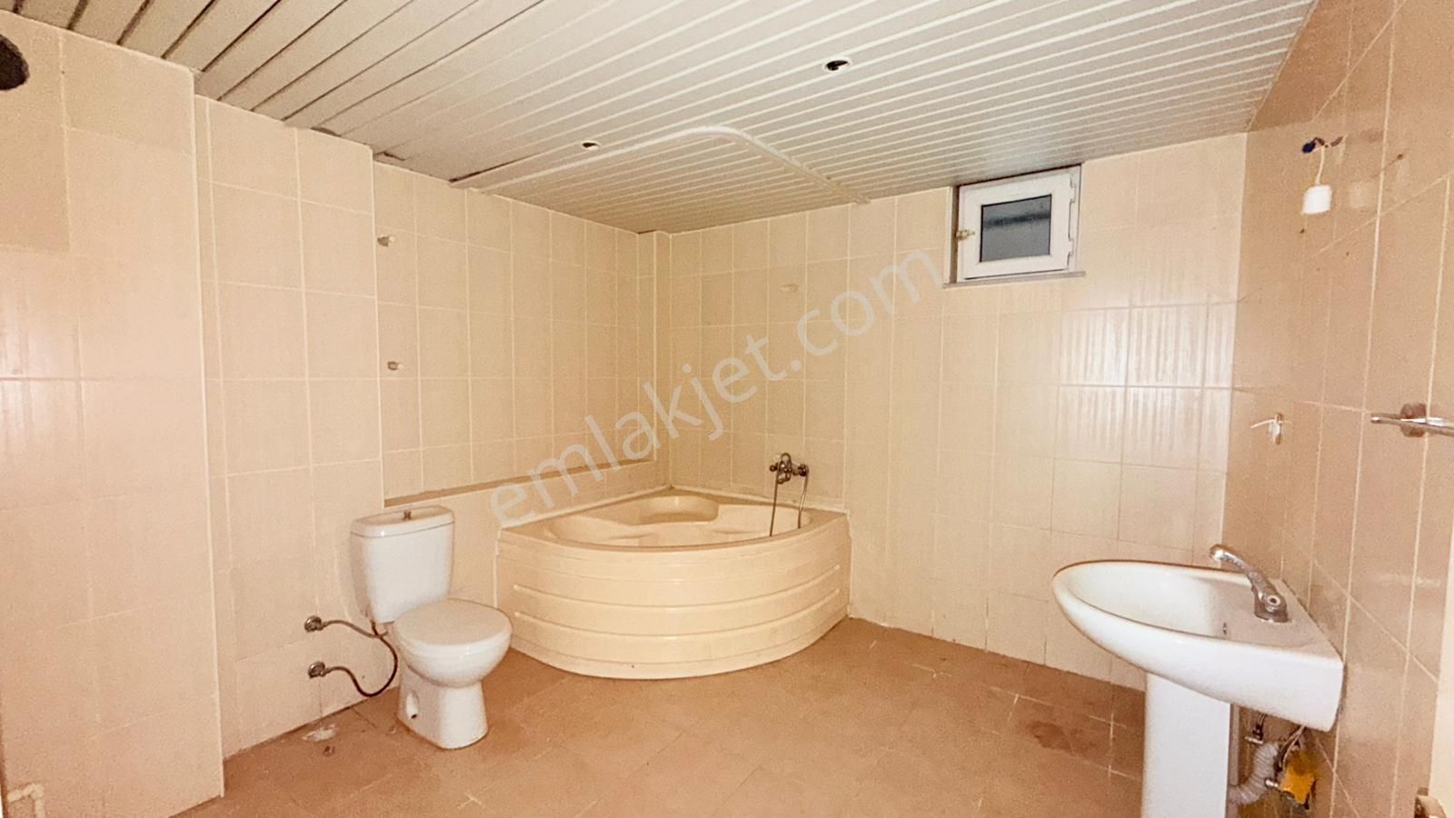 Antalya Altıntaş'ta Site İçerisinde 165m2 3+1 Kiralık Daire - Görsel 14