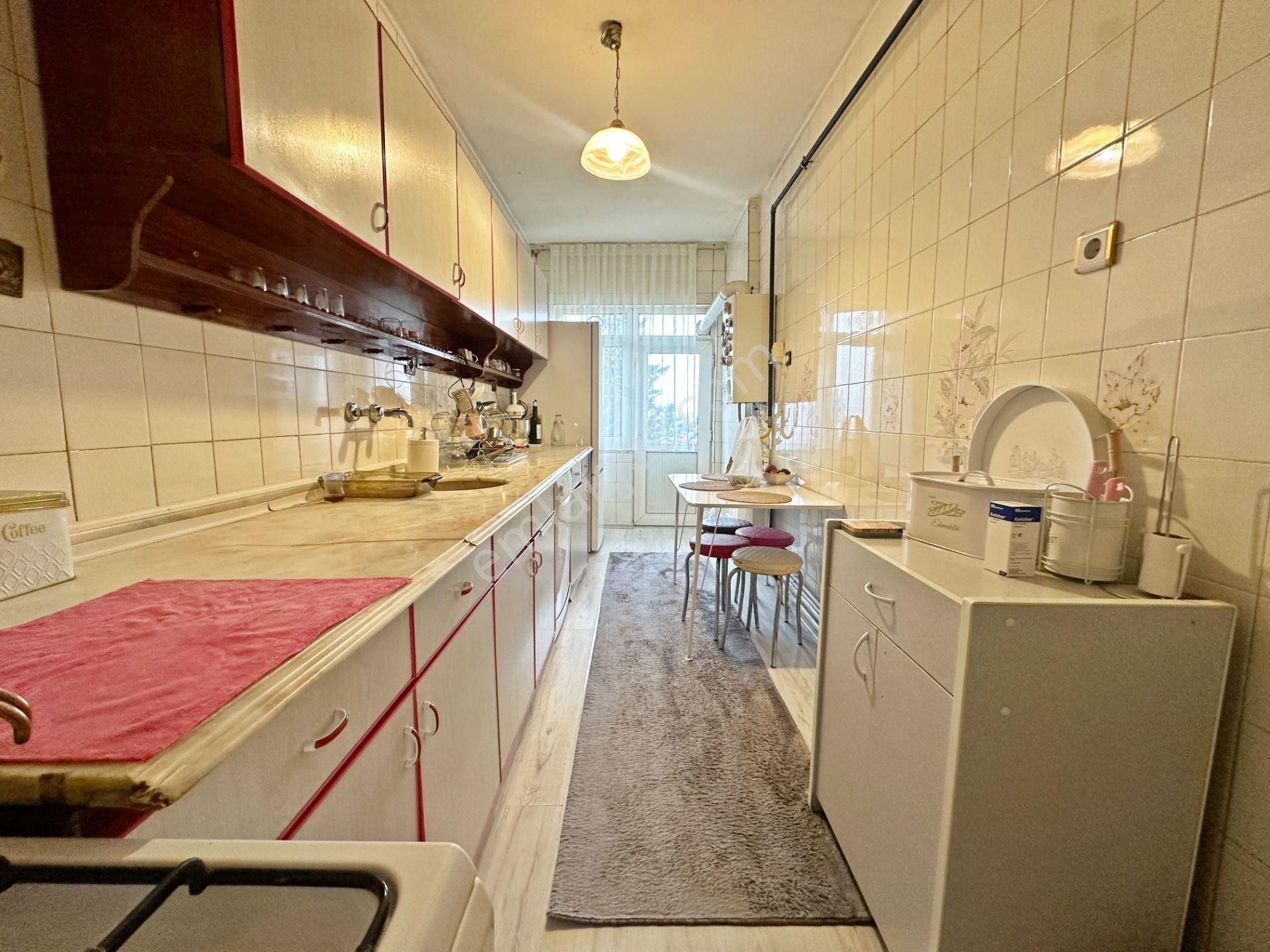 Aşağı Eğlence Mahallesi Atadan Caddesinde Satılık 2.kat Ankara Manzaralı Salona 1 Oda Bağımlı - Görsel 13
