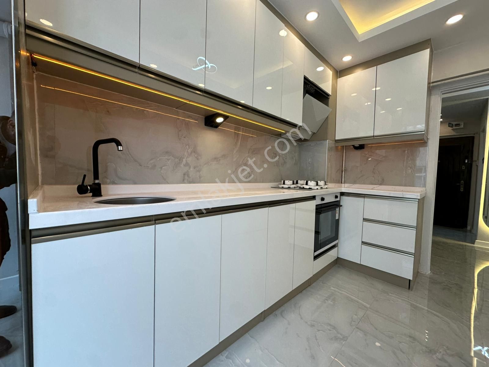 Pınarbaşı Mh. 3+1 Ara Katta Full+full Yapılı Daire - Görsel 5