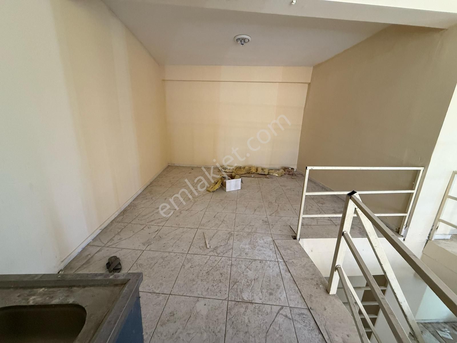 Yaşarsoy Gyo'dan Ahmet Yevesi'de Köşebaşı 600mt Satılık Dükkan - Görsel 19