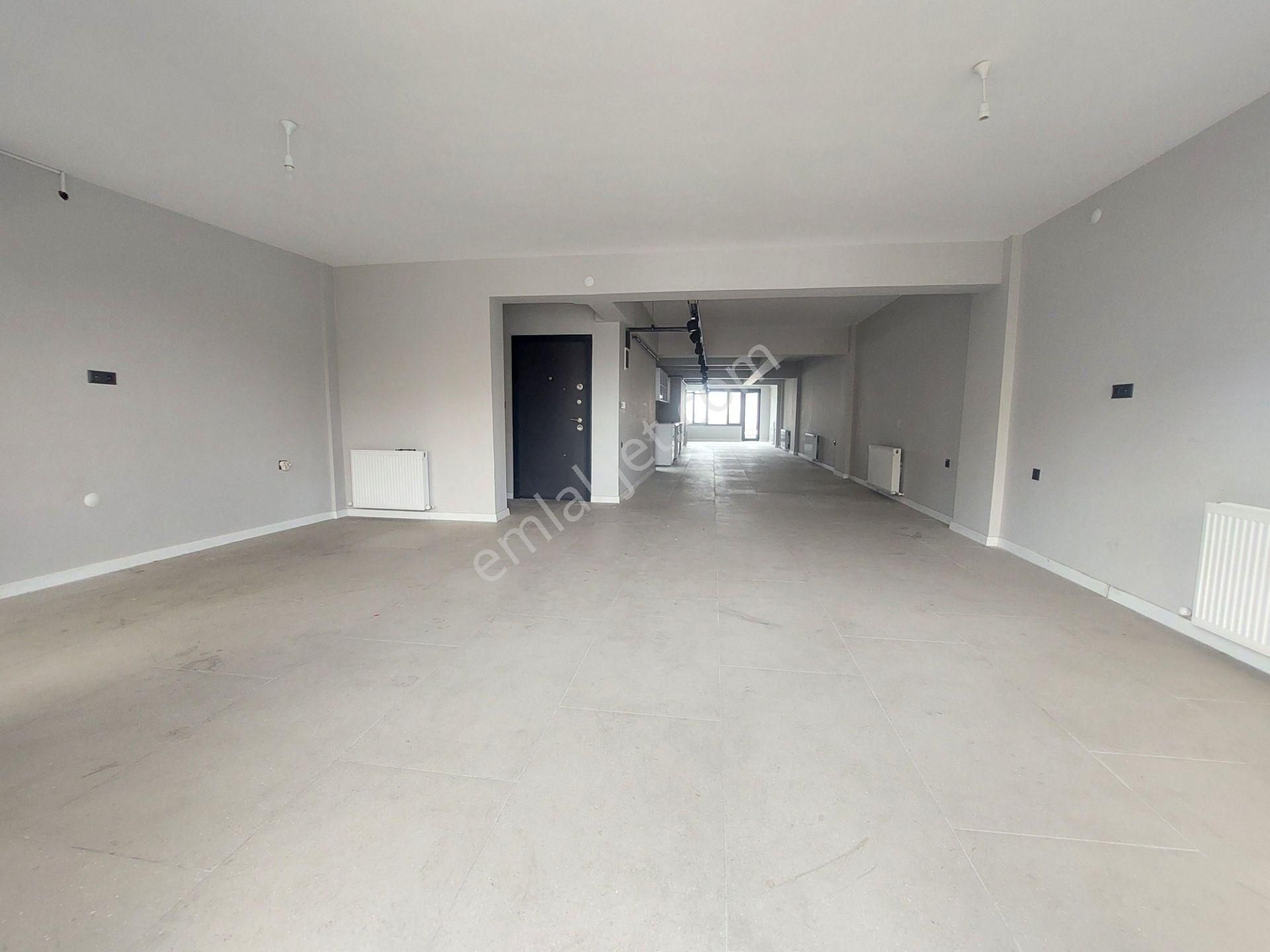 Atatürk Bulvarı Cepheli Kiralık Ofis