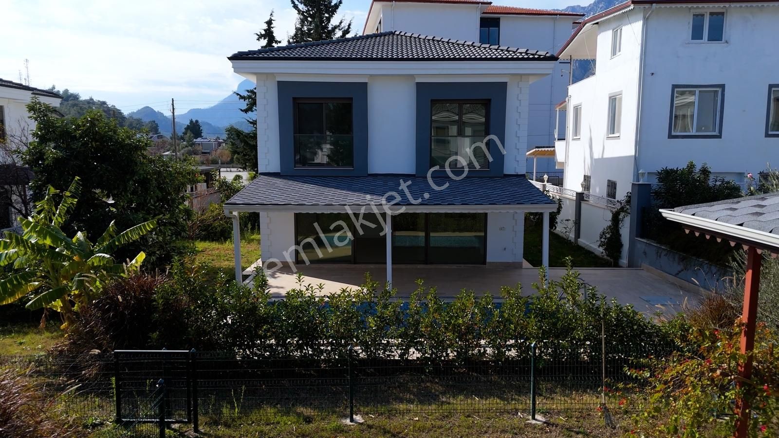 Göynük'te Müstakil Havuzlu, 484 M² Arsa İçinde, 230 M² Villa - Görsel 12