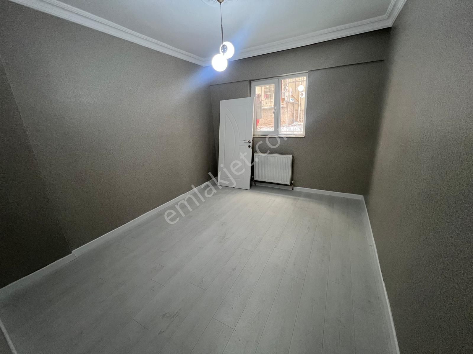 Vatan'da Dutluk Göbeğe Yakın Cepheleri Açık Full Lüx Yapılı 2+1 Bağımsız Fırsat Daire - Görsel 20