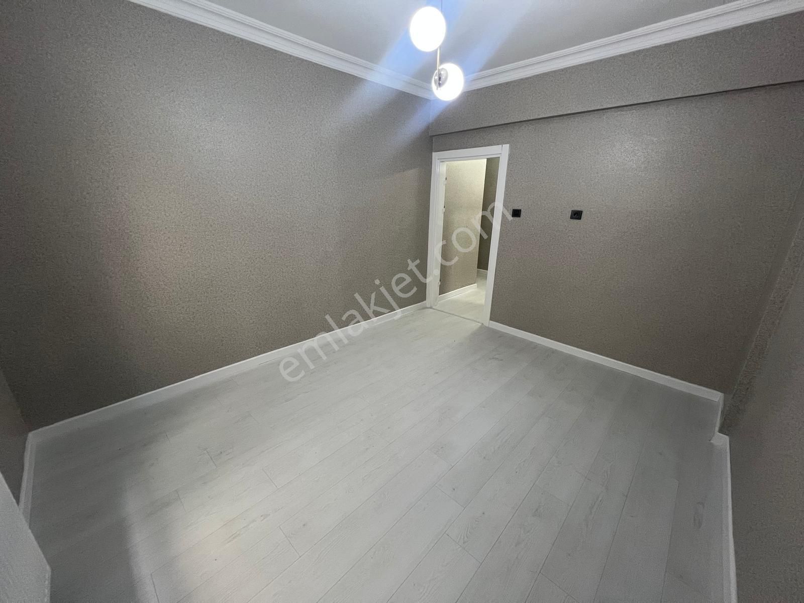 Vatan'da Dutluk Göbeğe Yakın Cepheleri Açık Full Lüx Yapılı 2+1 Bağımsız Fırsat Daire - Görsel 24