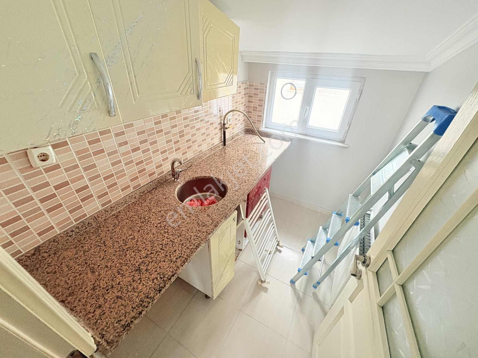 Pusula İnş.tan Cebeci Mah 2+1 10yıllık Çatı Katı Kiralık Daire - Görsel 2