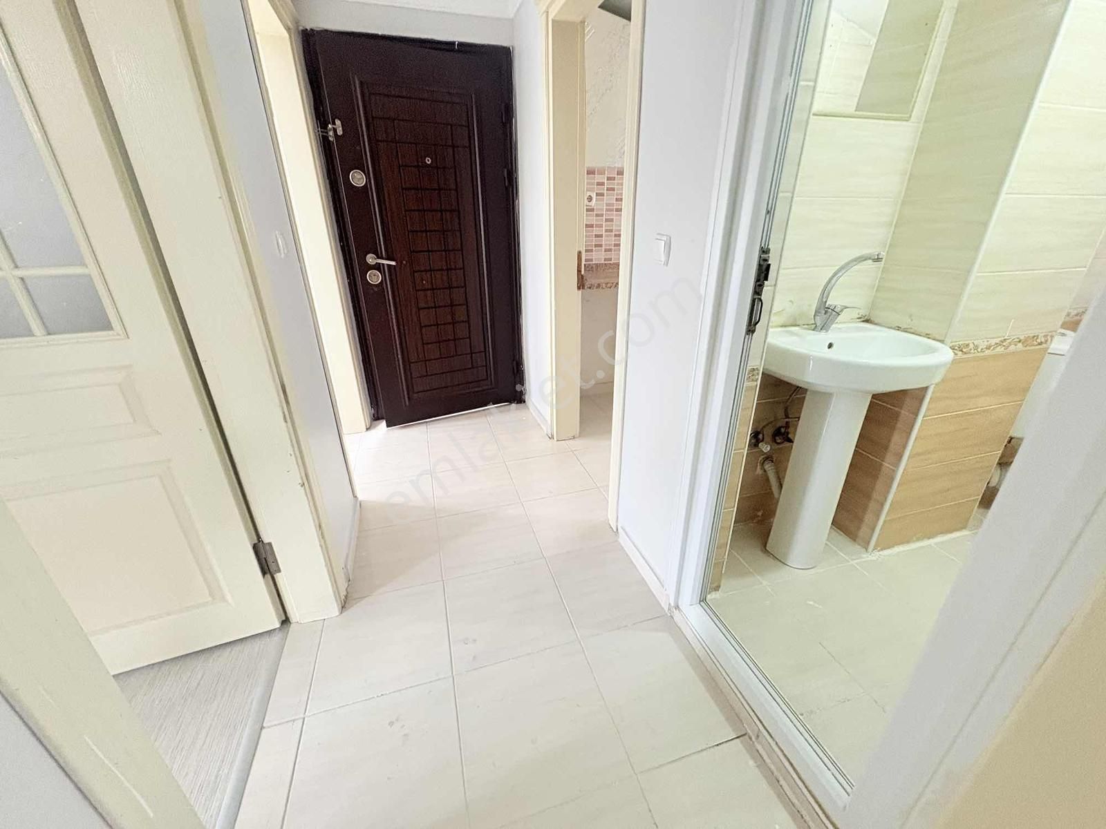 Pusula İnş.tan Cebeci Mah 2+1 10yıllık Çatı Katı Kiralık Daire - Görsel 6