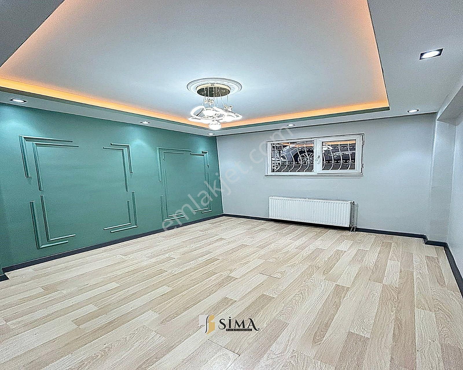 Meydana Yakın Masrafsız Cam Seviyesi Yüksek 2+1 Satılık Daire