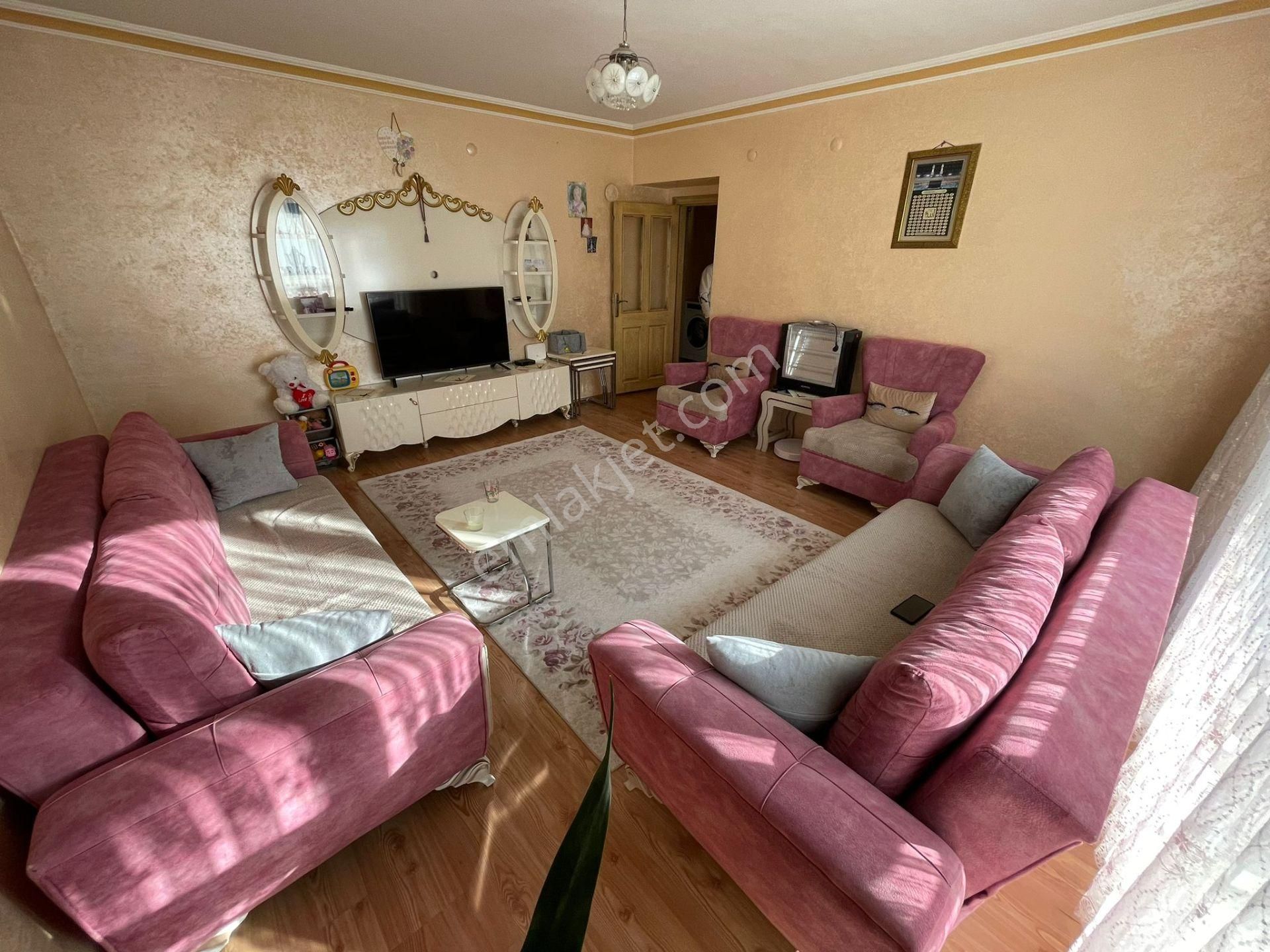 Sym'den Pınarbaşı Mh Kat Konumunda Yapılı Geniş 3+1daire!! - Görsel 7