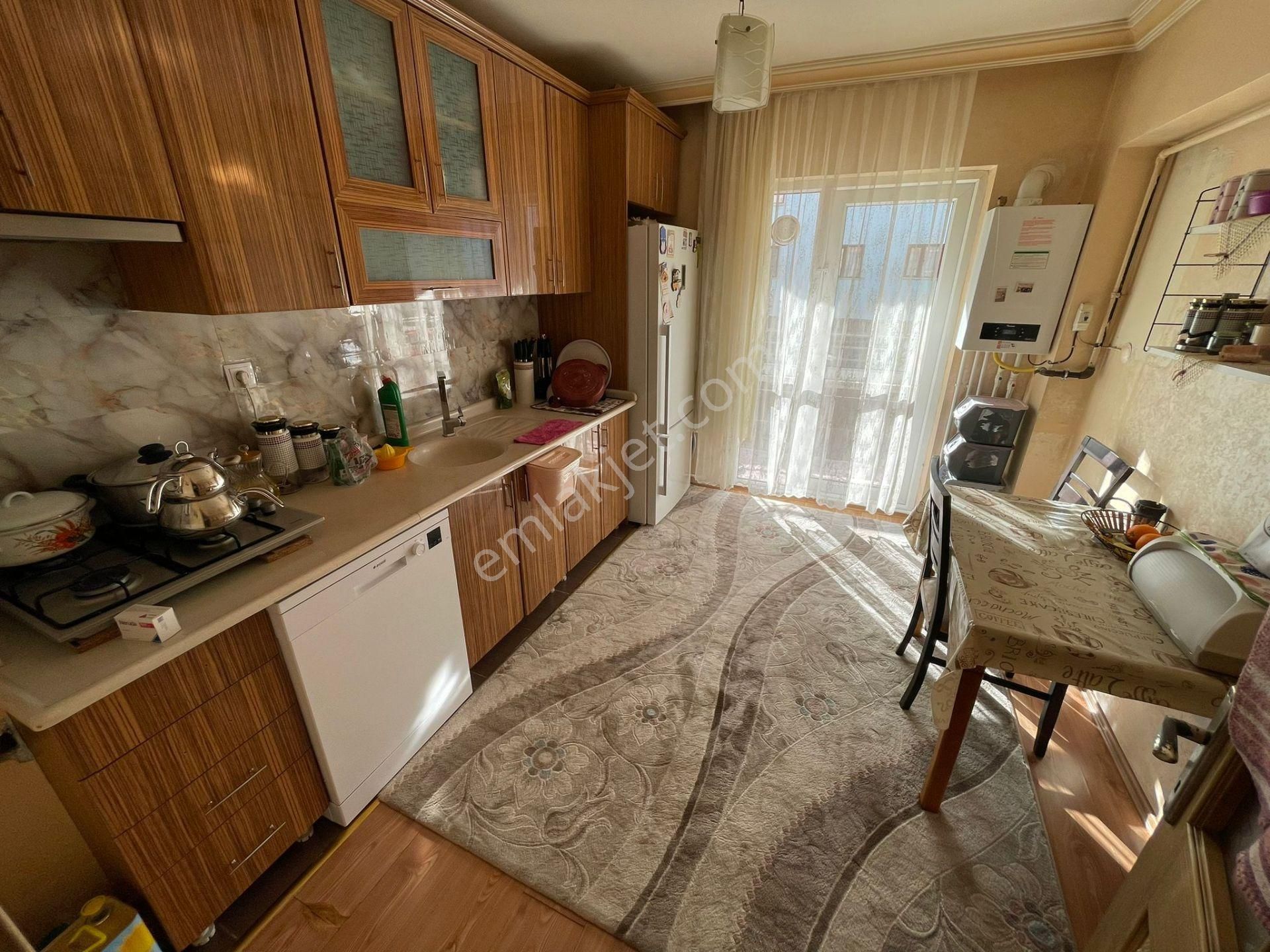 Sym'den Pınarbaşı Mh Kat Konumunda Yapılı Geniş 3+1daire!! - Görsel 5