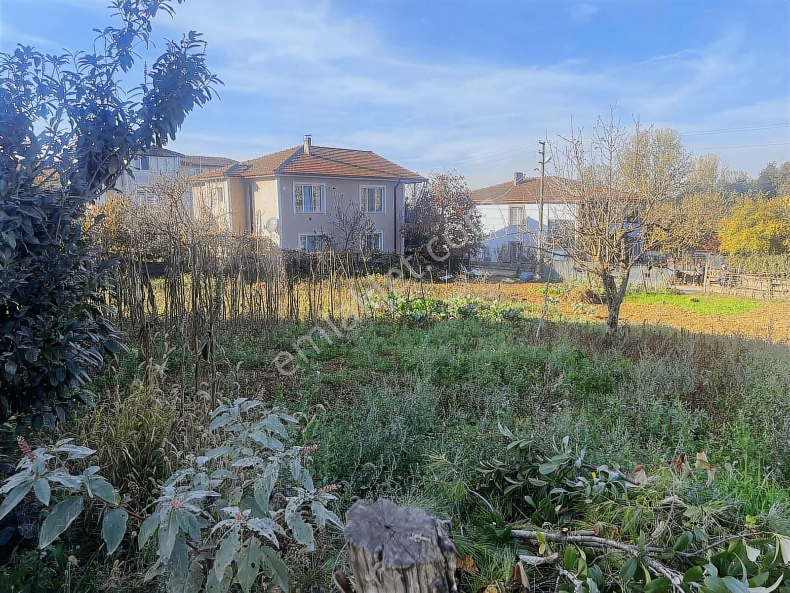 Acil ! Acil ! Kartepe Nusretiye'de Satılık Köşe Parsel Arazi