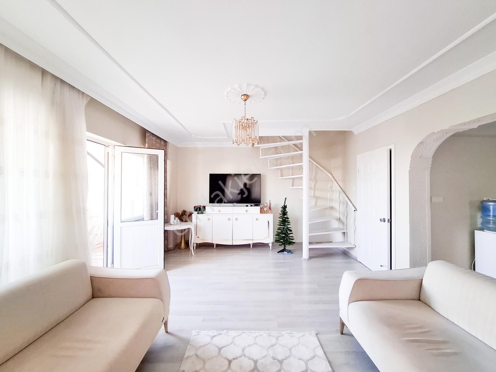 Efeler Mahallesı'nde Lüks 5+2 Dubleks - Görsel 33