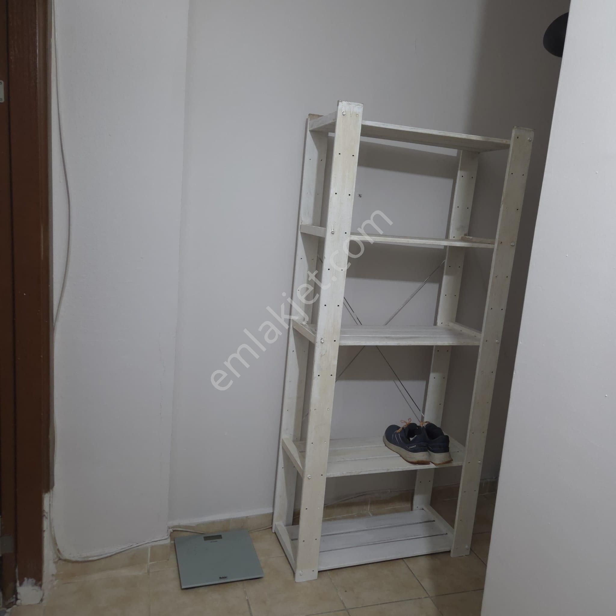 Üsküdar Ahmediye 2+1 Full Eşyalı Yarı Bodrum Bekar Bay Bayan Uygundur - Görsel 4