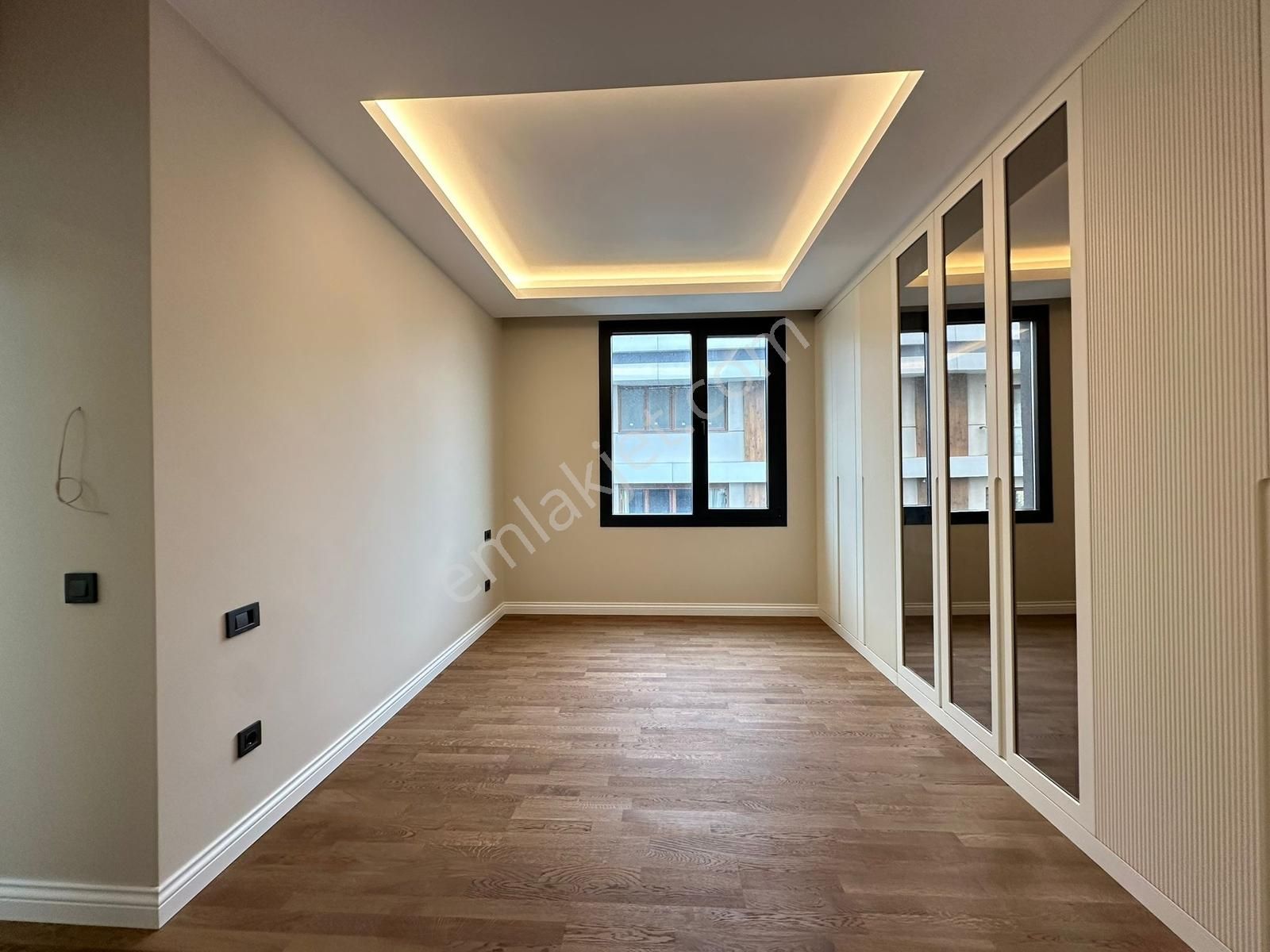 Suadiyede Bağdata Yakın Deniz Manzaralı Balkonlu Satılık 3+1 - Görsel 5