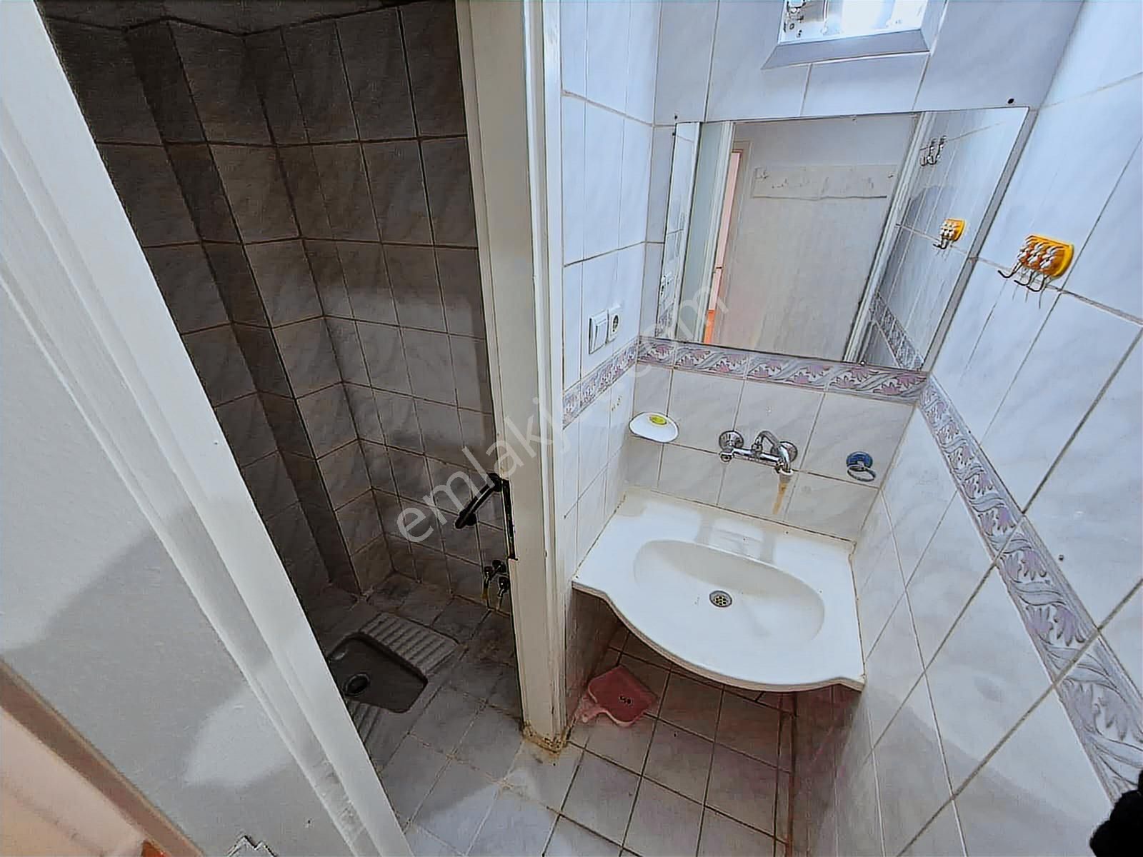 Sedir Mh. Tramvay Yolu Üzerinde 3.kat 2+1 Kiralık Daire - Görsel 21