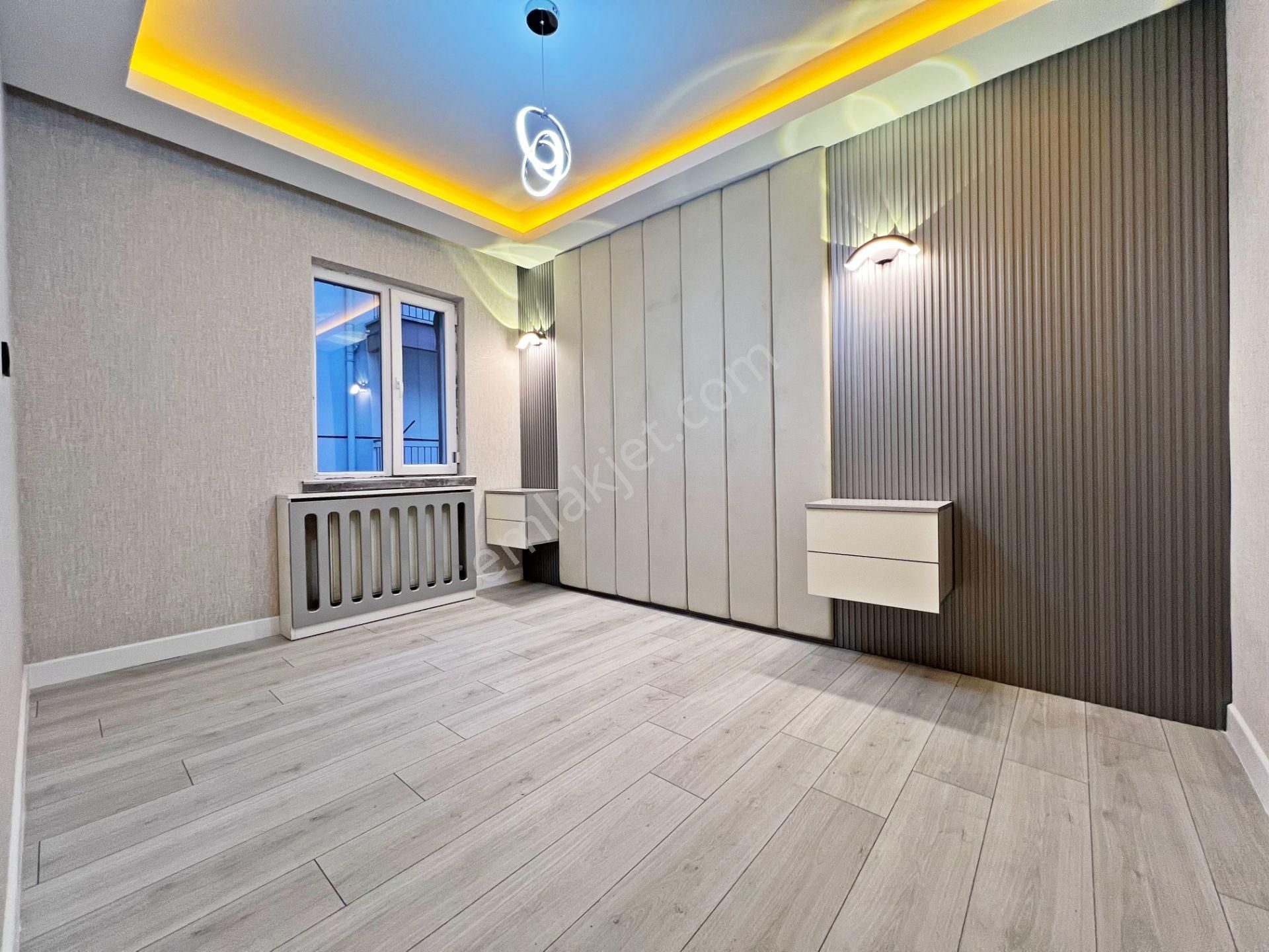 Ayvalı Mah. Etlik Şehir Hastanesi Yakını 1.katta Ön Cephe Süper Lüx Yapılı 3+1 Bağımsız Salon - Görsel 28