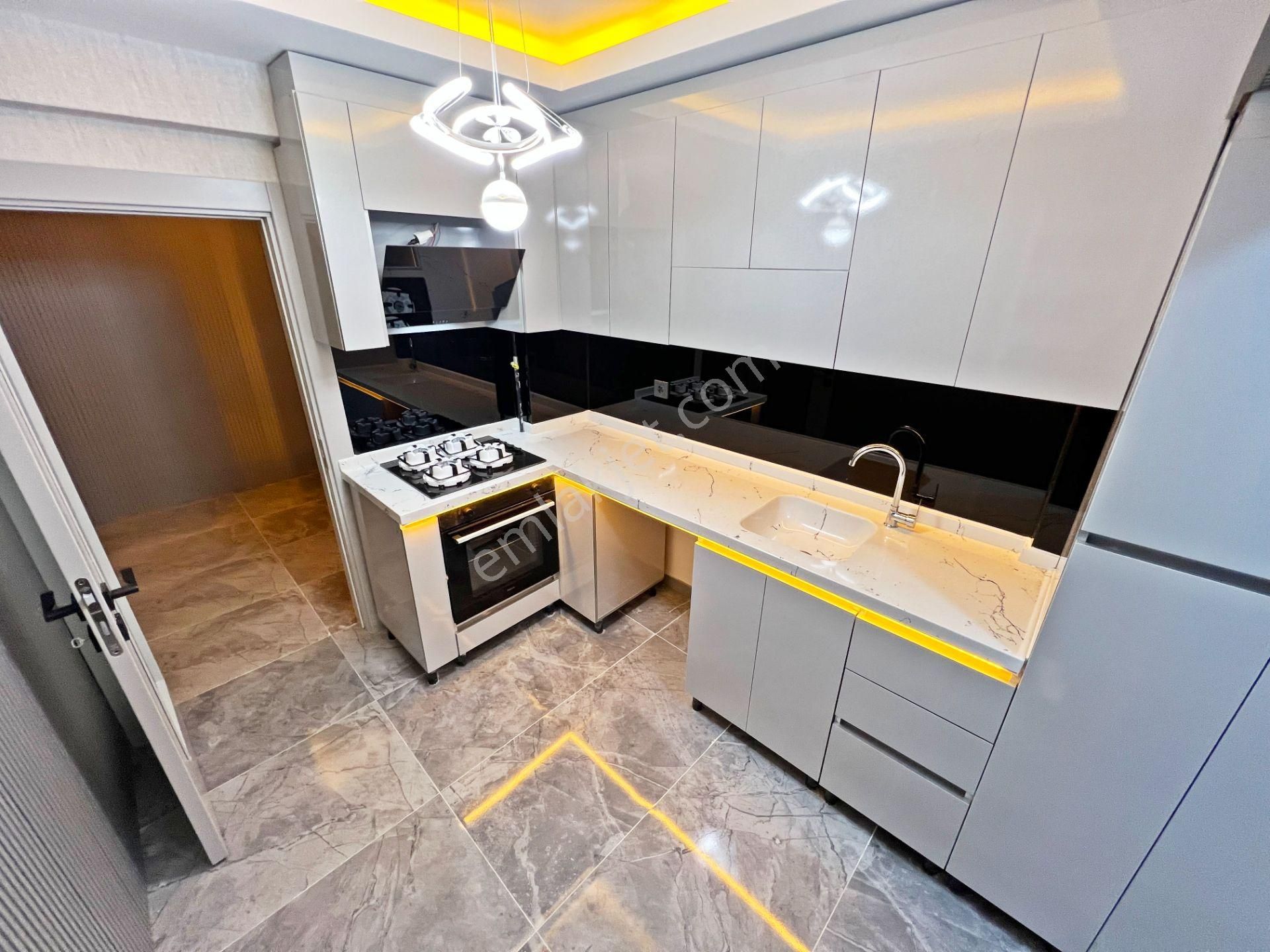 Ayvalı Mah. Etlik Şehir Hastanesi Yakını 1.katta Ön Cephe Süper Lüx Yapılı 3+1 Bağımsız Salon - Görsel 19