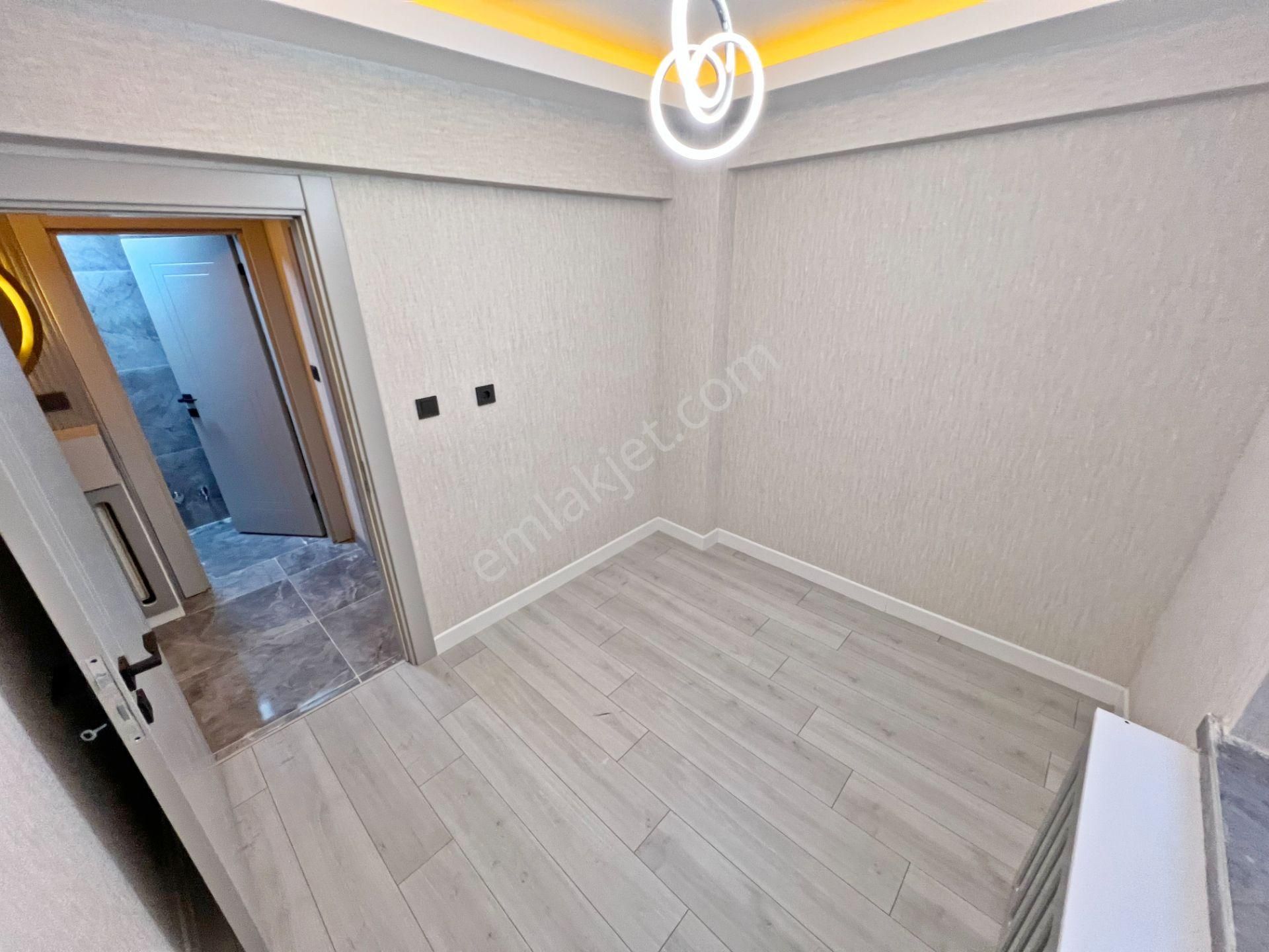 Ayvalı Mah. Etlik Şehir Hastanesi Yakını 1.katta Ön Cephe Süper Lüx Yapılı 3+1 Bağımsız Salon - Görsel 16