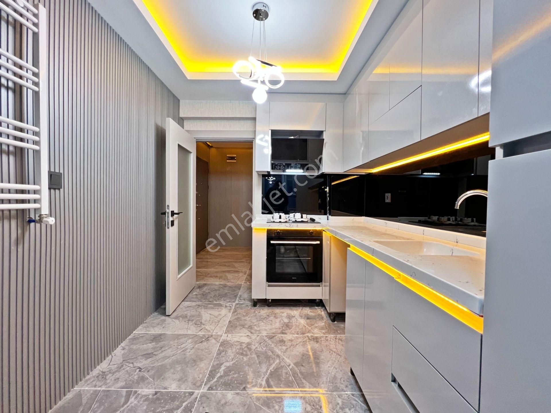 Ayvalı Mah. Etlik Şehir Hastanesi Yakını 1.katta Ön Cephe Süper Lüx Yapılı 3+1 Bağımsız Salon - Görsel 20