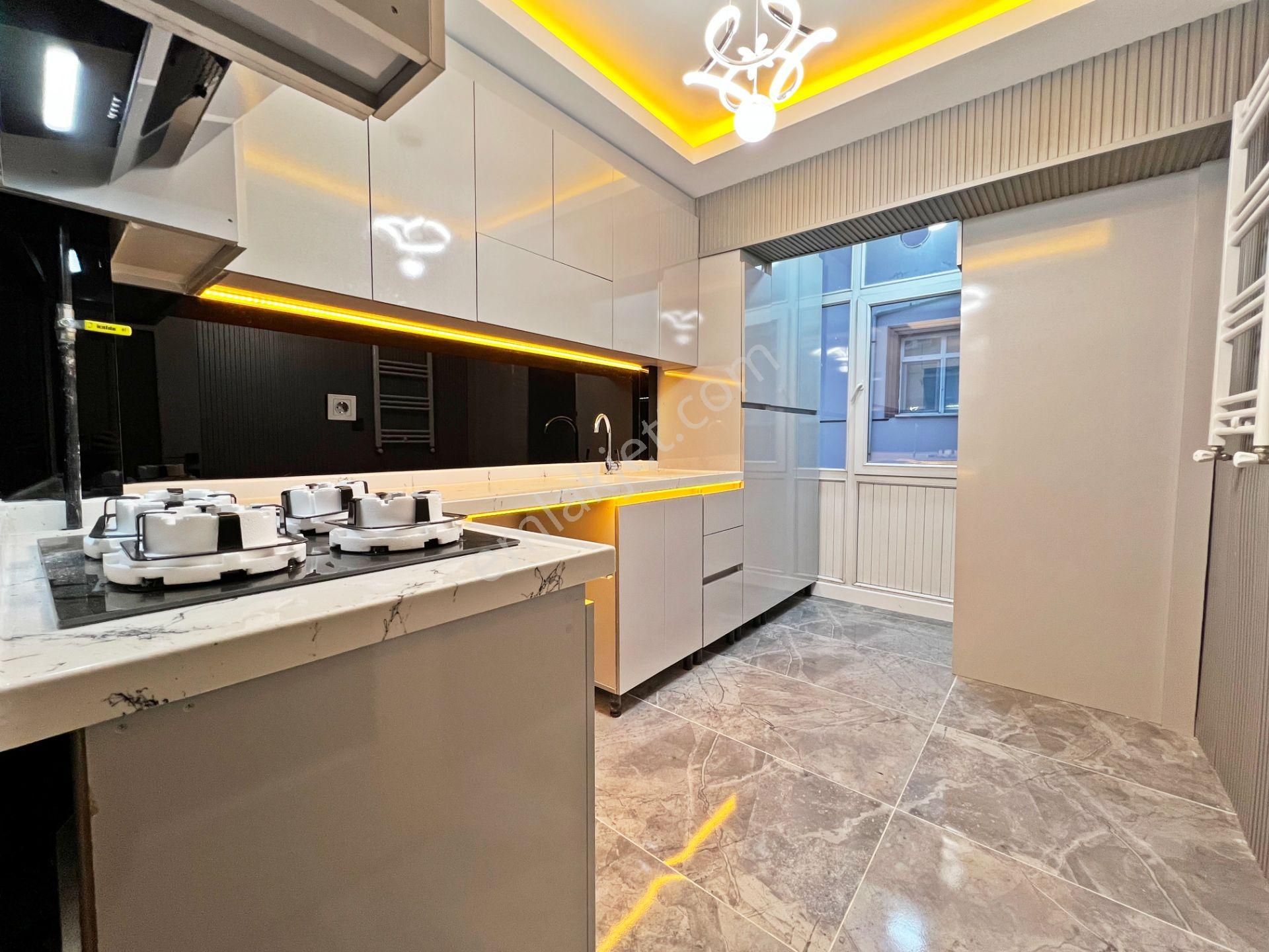 Ayvalı Mah. Etlik Şehir Hastanesi Yakını 1.katta Ön Cephe Süper Lüx Yapılı 3+1 Bağımsız Salon - Görsel 18