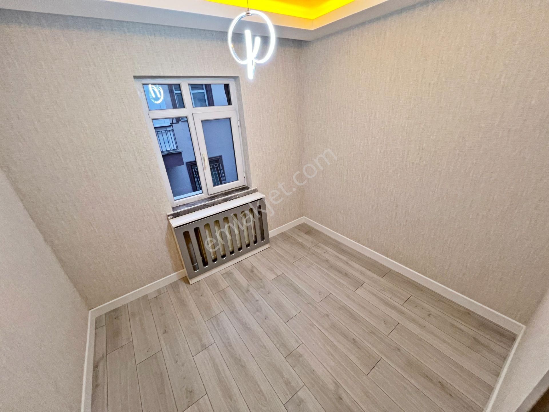 Ayvalı Mah. Etlik Şehir Hastanesi Yakını 1.katta Ön Cephe Süper Lüx Yapılı 3+1 Bağımsız Salon - Görsel 23